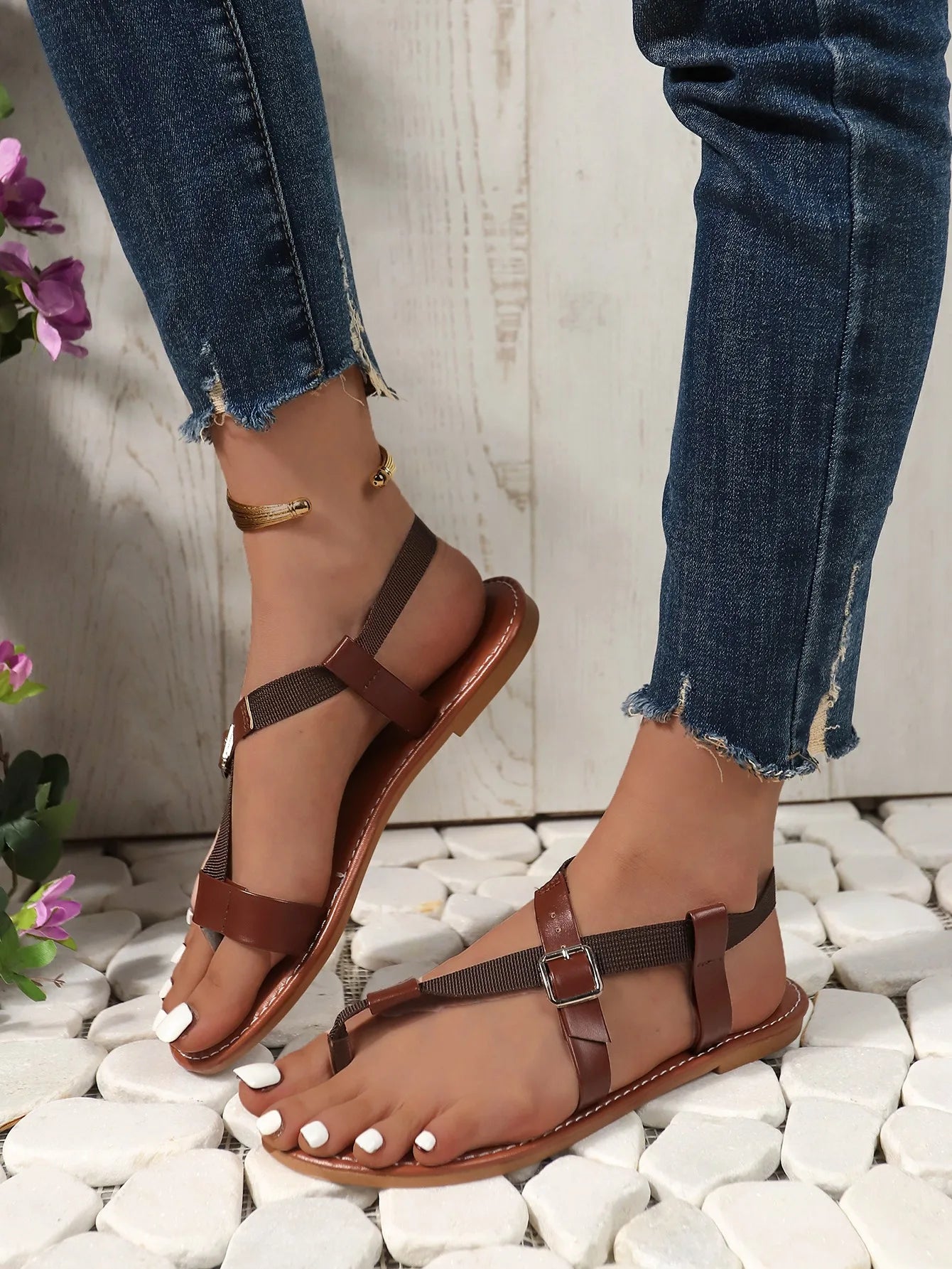 Sandales Plates Femme Clip Toe Marron - Casual Confortables Plage