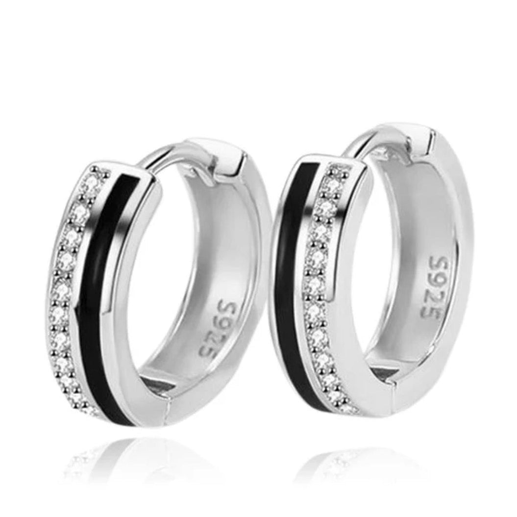 Boucles d'Oreilles Créoles Zuzana – Argent 925, Zirconiums & Émail Noir