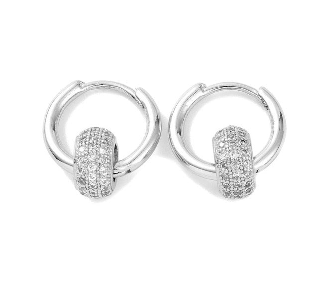 Boucles d'oreilles créoles Anneau Charm Pavé Zircon