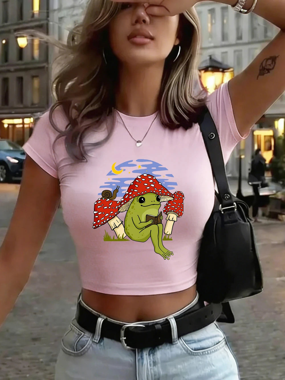 Top Crop Femme Frog Mushroom - T-Shirt Doux Slim Col Rond Été
