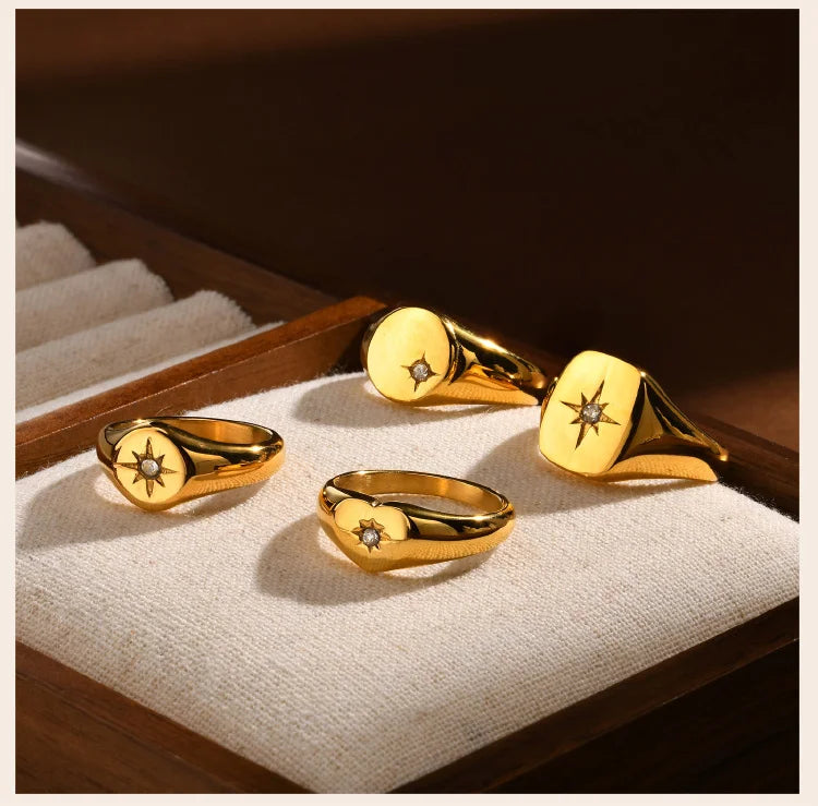 Bague Chevalière Soleil Acier Plaqué Or - Zircone Cubique