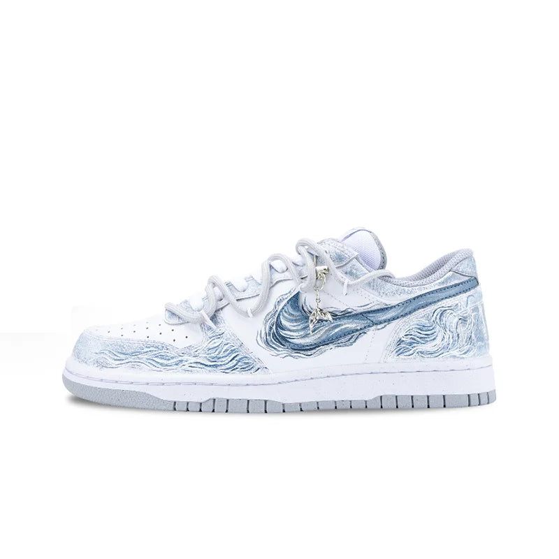 Sneakers Nike Custom Graffiti  – Vague & Nuage Homme Skate