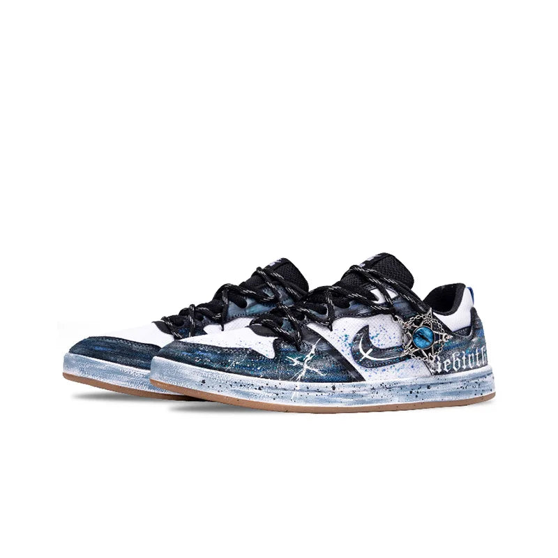 Sneakers Nike SB Alleyoop Custom « Starry Eye » Peintes à la Main – Unisexe Noir/Bleu