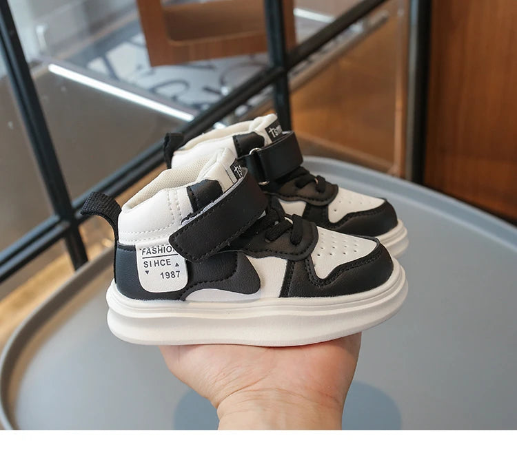 Chaussures Basketball Enfant Mi-Montantes - Baskets Sport Respirantes Semelle Souple