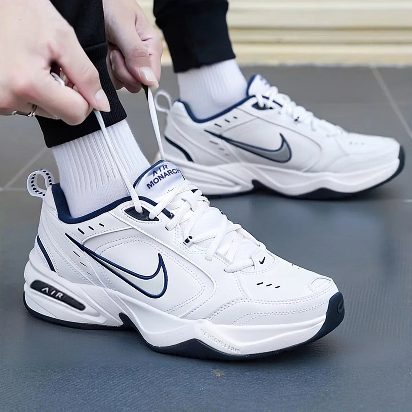 Nike Air Monarch IV – Baskets Running Légères Homme