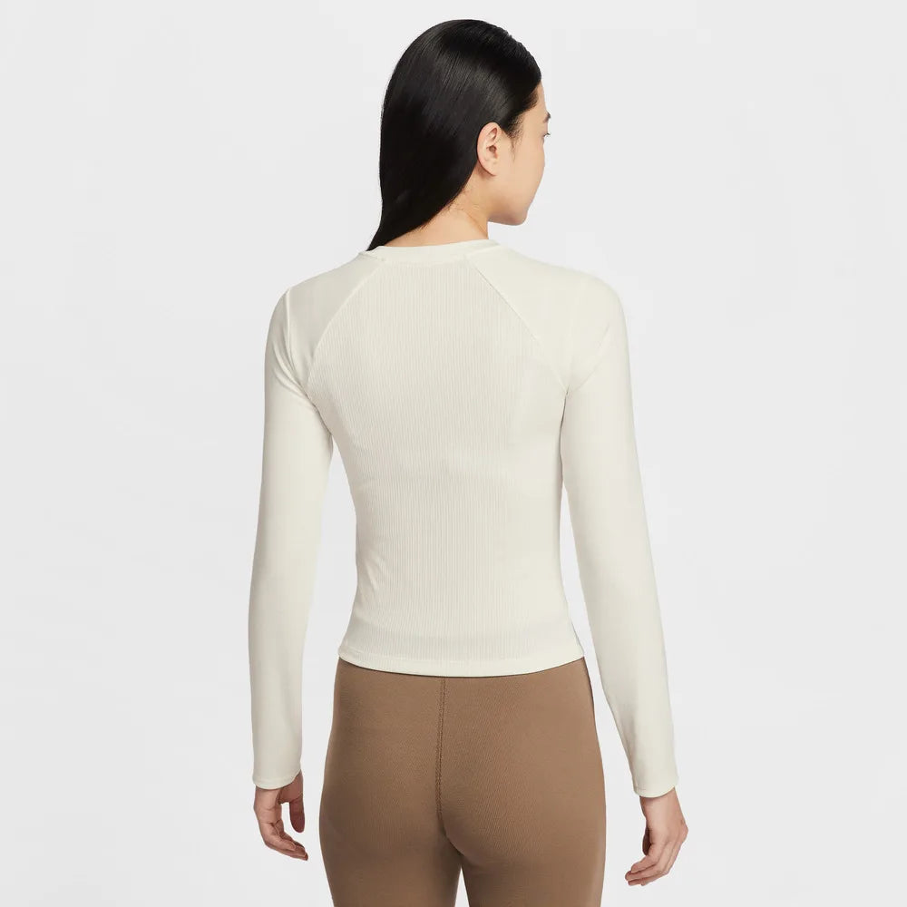T-Shirt Nike Manches Longues Femme – Sportswear Casual Confortable