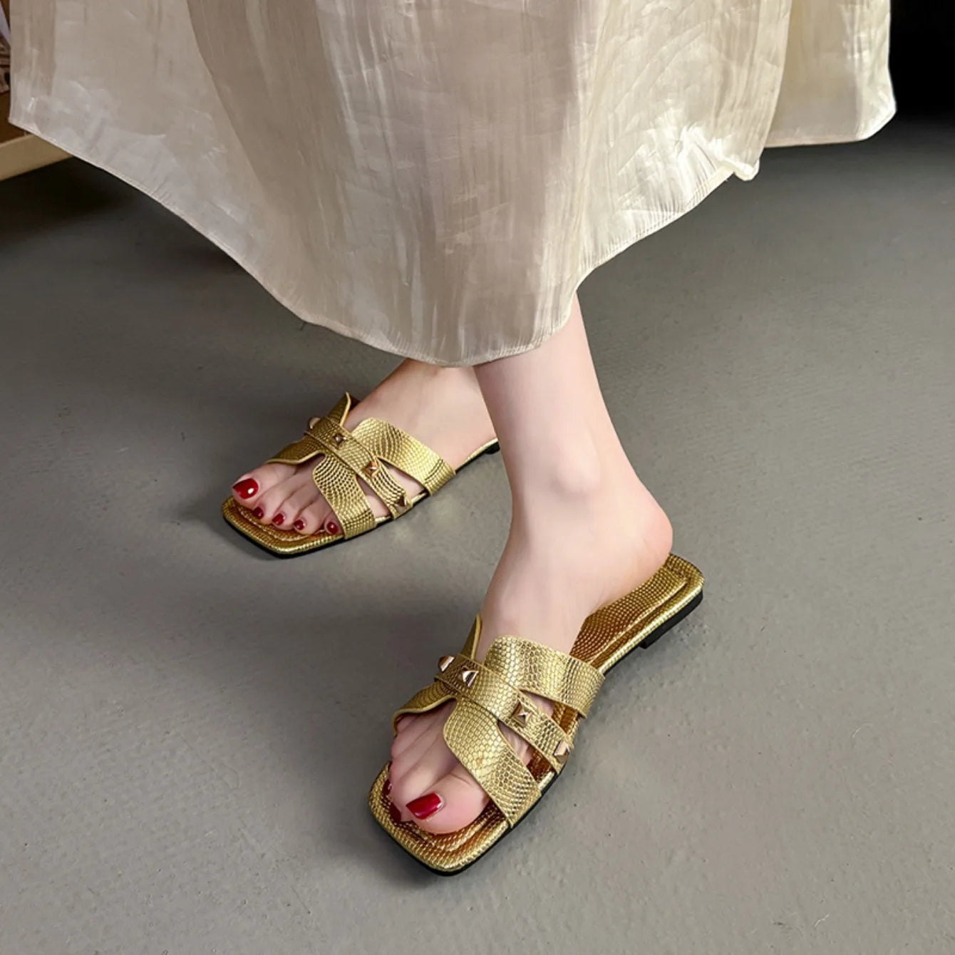 Mules Femme Luxe Plage Été - Sandales Plates Légères Grande Taille Slides