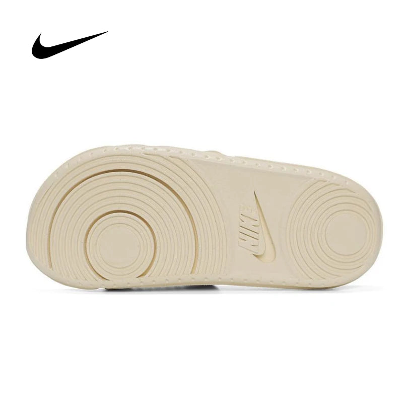Sandales Nike Offcourt Adjust Slide Femme – Bride Réglable Légère DV1033-100