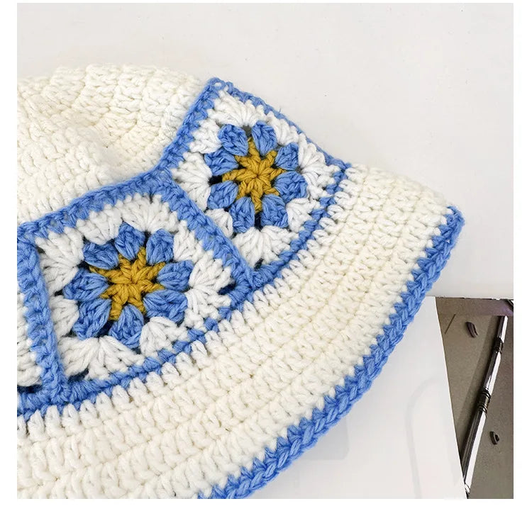 Chapeau Bob Crochet Coréen Fait Main avec Fleurs - Bonnet Tricoté Y2K Femme pour Automne Hiver