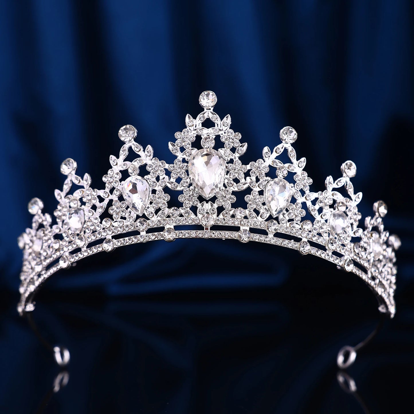 Couronne Baroque Strass Rétro Ajourée - Accessoire Fête Anniversaire Halloween Photo