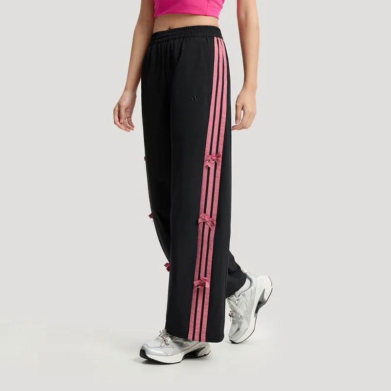 Pantalon de Survêtement Femme Adidas – Bandes Roses, Coupe Ample, Taille Élastique