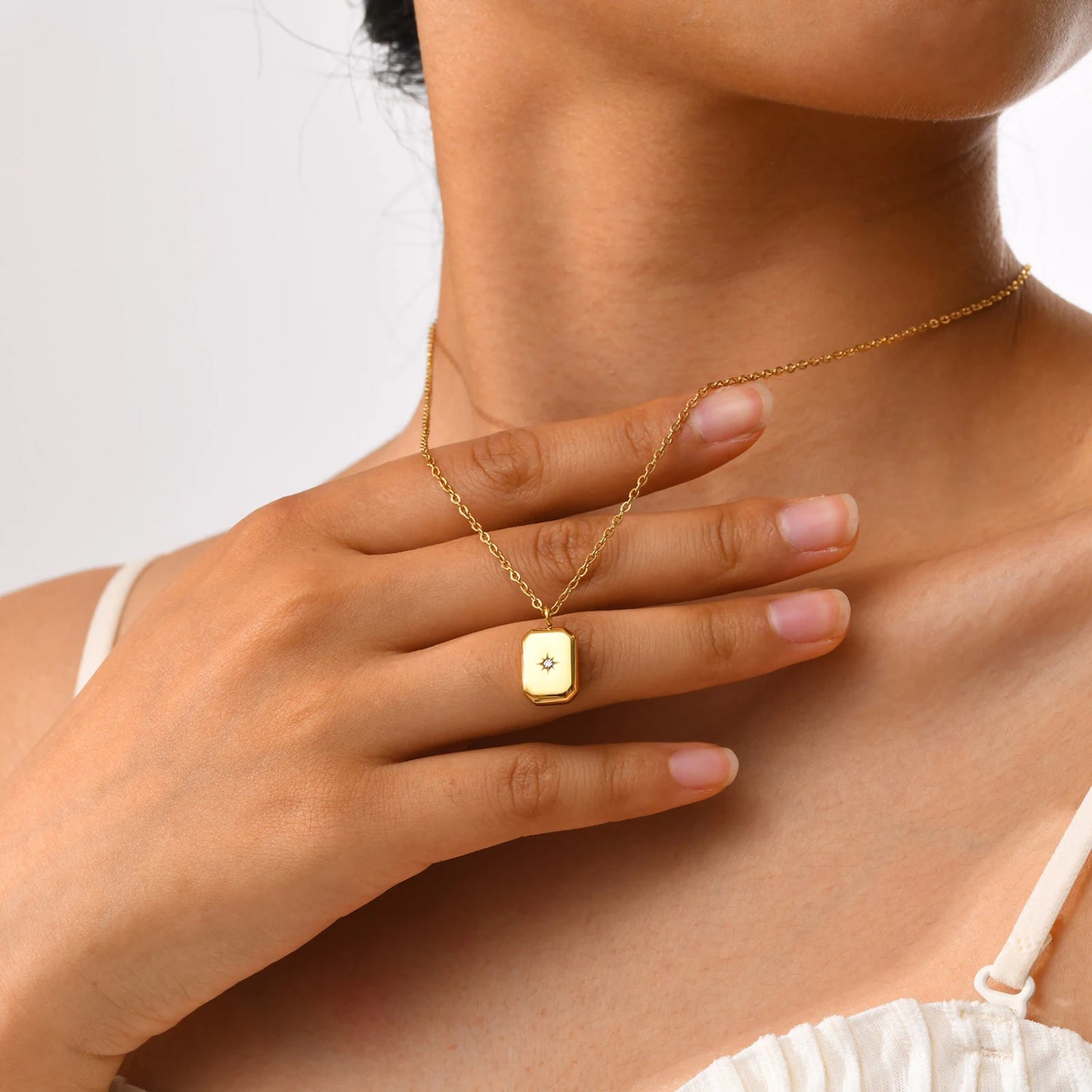 Collier Femme Pendentif Carré Briolette - Acier Inoxydable Or 18K Hypoallergénique