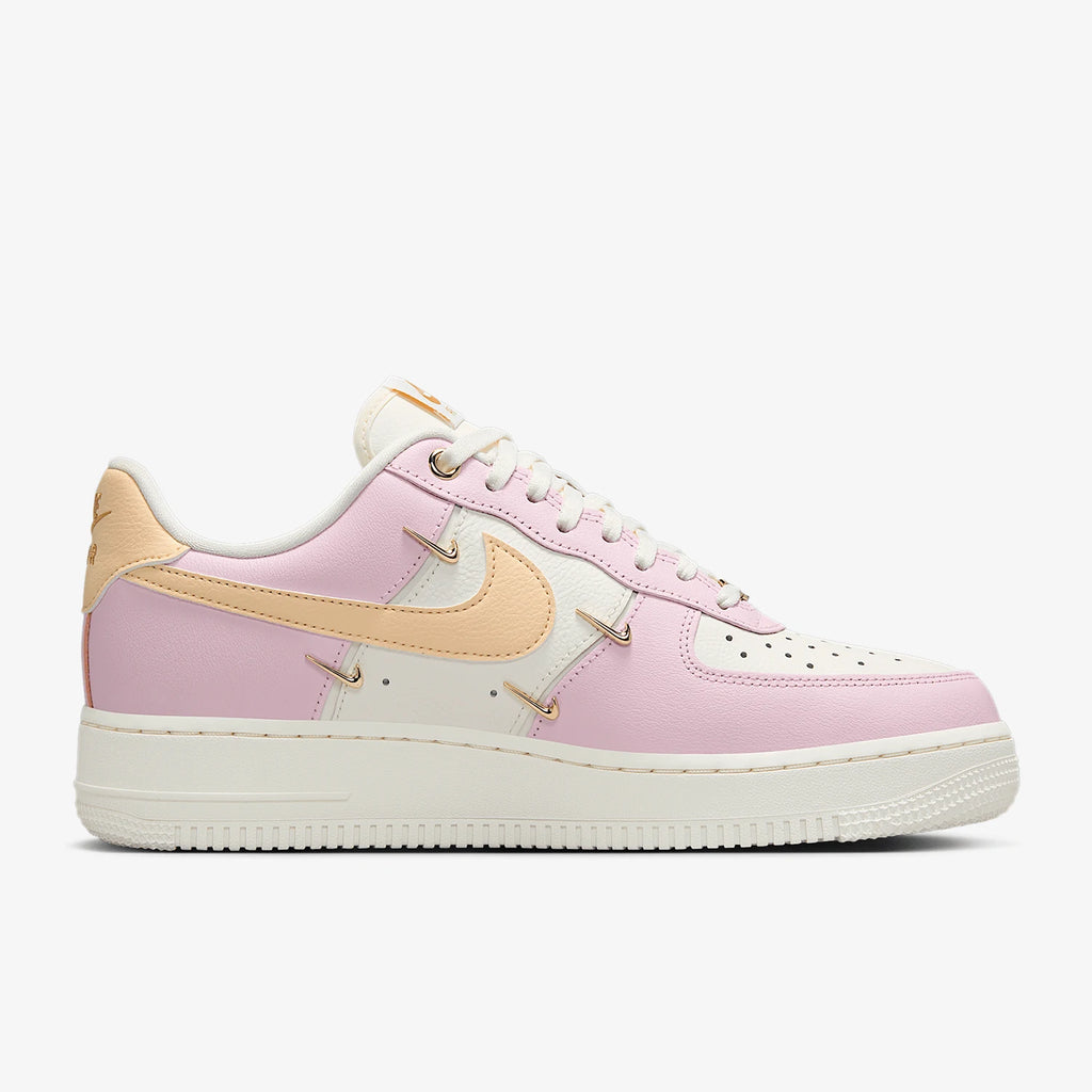 Sneakers Nike Air Force 1 07 LX Femme – Basse Skate IB2574-600