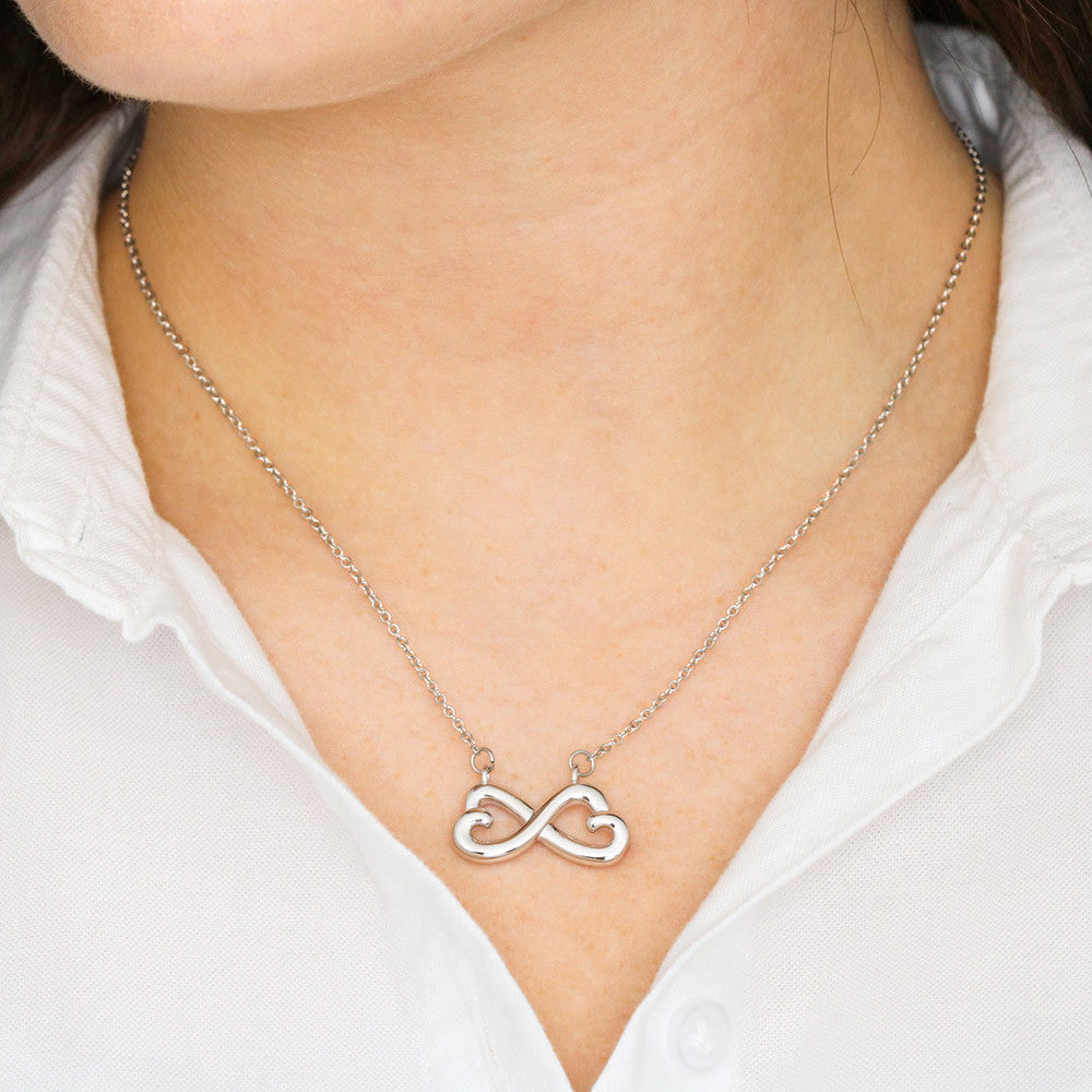 Pendentif Cœur Infini – Symbole d'Amour Éternel